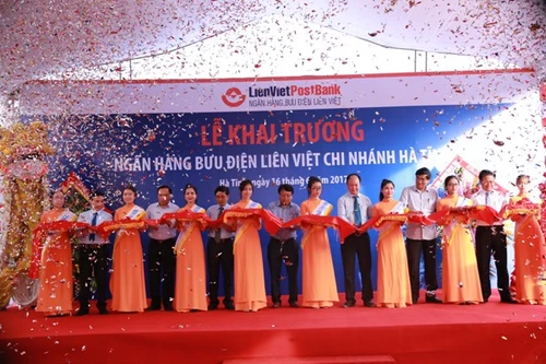 Khai trương chi nhánh tại Hà Tĩnh, LienVietPostBank chính thức hiện diện tại 63 tỉnh, thành phố