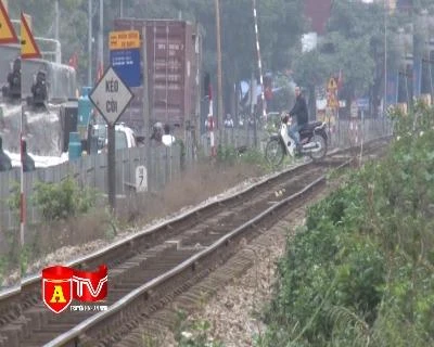 Nâng cao năng lực, trách nhiệm đảm bảo an toàn giao thông đường sắt