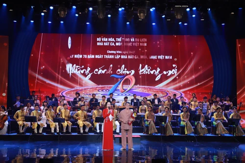 Nhà hát Ca Múa Nhạc Việt Nam kỷ niệm 70 năm thành lập