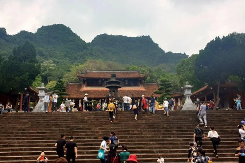 Giáo hội Phật giáo Việt Nam: Yêu cầu đảm bảo an toàn phòng dịch cho khách du Xuân