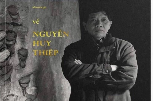 “Về Nguyễn Huy Thiệp: Ngọn núi sừng sững cô đơn”