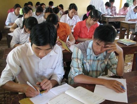 Gấp rút chuẩn bị cho kỳ thi tốt nghiệp 