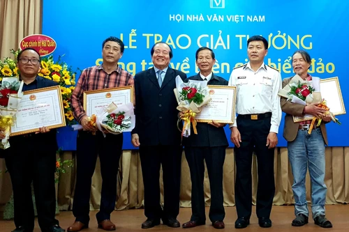 Tôn vinh và trao Giải thưởng sáng tác về biên giới, biển đảo 