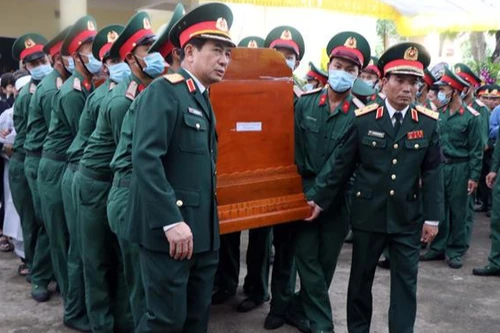 Xúc động Lễ viếng và truy điệu 13 liệt sĩ hy sinh khi tìm kiếm cứu nạn tại thủy điện Rào Trăng 3 