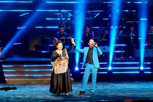 Đêm nhạc Phạm Tuyên: Đêm của những xúc cảm hồn hậu, trắng trong