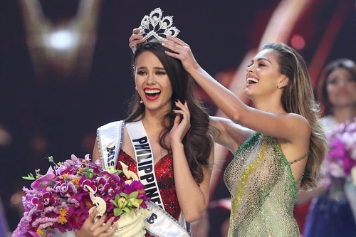Những điều thú vị về Hoa hậu Hoàn vũ 2018 Catriona Gray (Philippines)