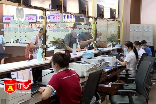 Hà Nội: Cấp 17.511 thẻ BHYT cho trẻ dưới 6 tuổi qua thủ tục hành chính liên thông điện tử