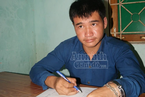 Bắt quả tang 2 cậu cháu đang vận chuyển heroin