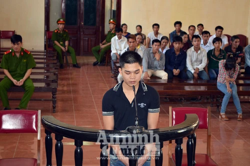 2 lần “yêu” bé gái 12 tuổi, "đổi" lấy 9 năm tù!