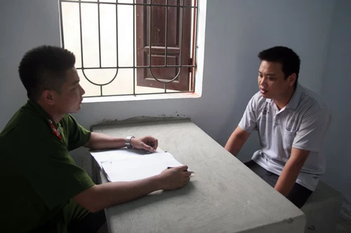 Xem "CSHS rởm" bị CAH Thạch Thất tóm gọn 