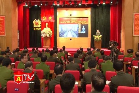 Bộ Công an quán triệt và triển khai thực hiện Nghị quyết hội nghị lần thứ 4