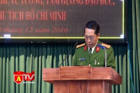 Xây dựng chiến sĩ Cảnh sát PCCC "vừa hồng vừa chuyên" 