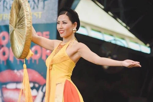 Hoa hậu Hoà bình quốc tế: Nguyễn Thị Loan lọt Top 3 trang phục dân tộc