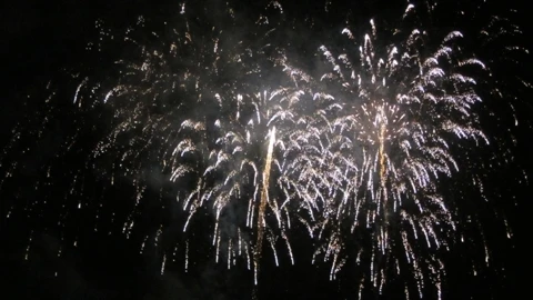 Hà Nội: Bắn pháo hoa tại 30 điểm trong Ngày Giải phóng Thủ đô 10/10