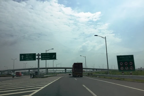 Nhà đầu tư cao tốc hiện đại nhất Việt Nam lo vỡ phương án tài chính