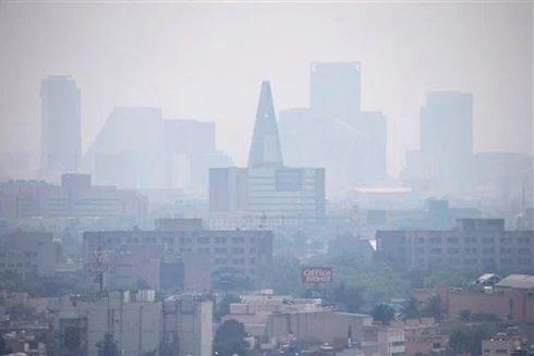 Thủ đô Mexico ban bố báo động ô nhiễm không khí 