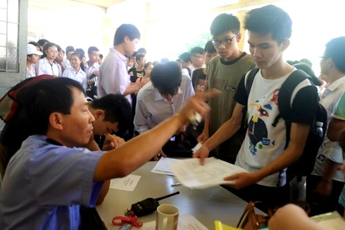 Lo "vỡ trận" nếu "xé rào" quy chế xét tuyển đại học