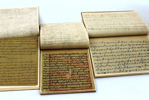 Huyền bí kho thư tịch cổ của người Chăm