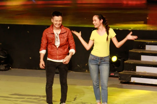 Quán quân "Cuộc đua kỳ thú" chuyển sang thi hát