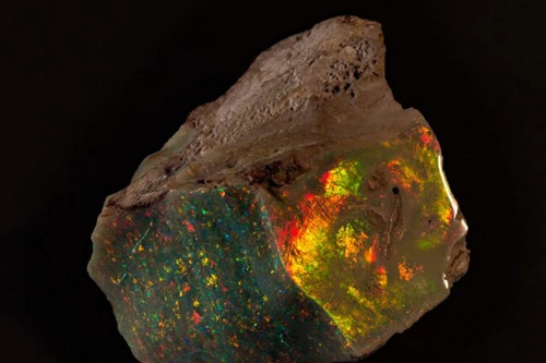 Viên ngọc thô "Ngọn lửa của nước Úc" lần đầu được tiết lộ sau 60 năm