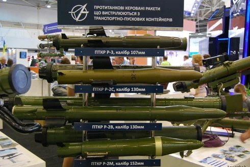 [ẢNH] Tên lửa đa năng mới của Ukraine khiến xe tăng và trực thăng Nga "không còn đất diễn"?