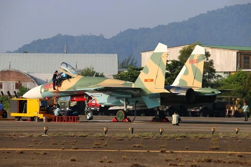 [ẢNH] Không quân Việt Nam nhận lại hàng loạt tiêm kích Su-27
