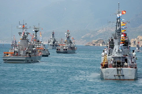 [ẢNH] Bất ngờ lớn khi... Lào tham dự lễ duyệt binh hải quân quốc tế do Việt Nam tổ chức