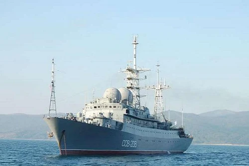 Tàu tình báo Nga áp sát tàu khảo sát dầu khí Mỹ tại Bắc Cực