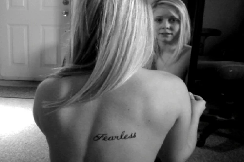 Xóa bỏ mặc cảm nhờ những hình xăm?