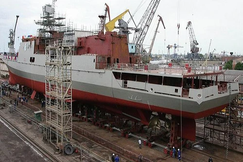 Nga hạ thủy khinh hạm mang tên lửa điều khiển cho Hạm đội Biển Đen