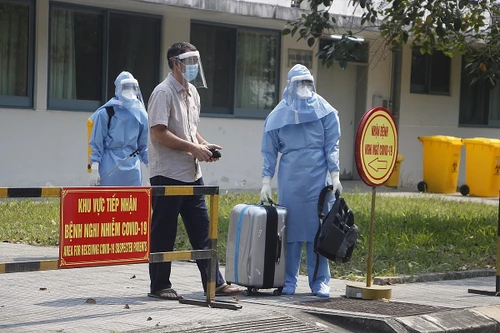 Bệnh viện Trung ương Huế điều trị thành công 4 bệnh nhân mắc Covid-19 nặng