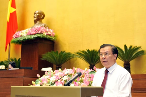 Lĩnh vực giao thông vận tải phải gánh nhiều loại phí nhất