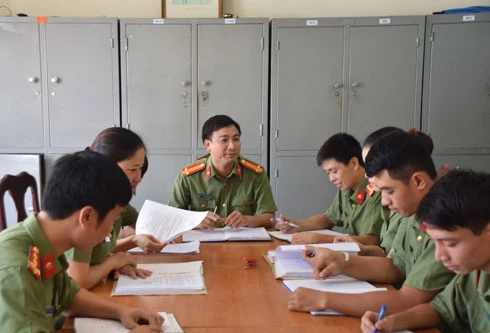 Đằng sau những chiến công