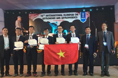 Lần đầu dự Olympic Vật lý - thiên văn quốc tế, Việt Nam giành huy chương Bạc