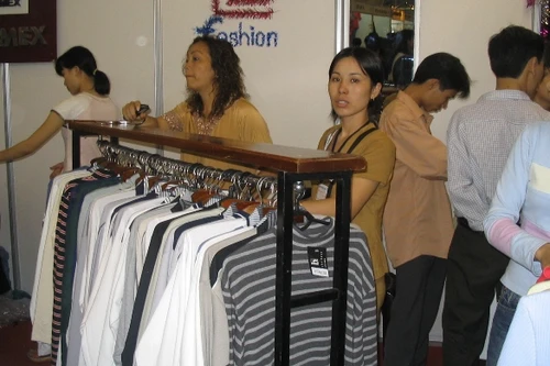 Ngày hội thời trang mùa Giáng sinh và đón mừng năm mới 2016