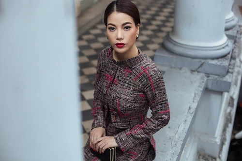 Trương Ngọc Ánh hóa quý bà trong tà áo dài của NTK Nguyễn Công Trí