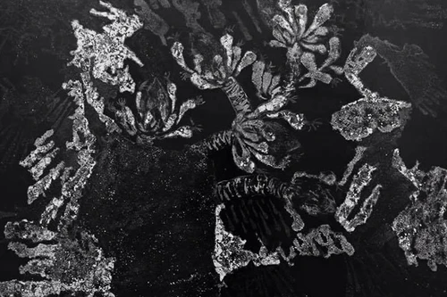 Họa sỹ Lê Văn Thìn và Trần Ngọc Hưng cùng "Yêu"