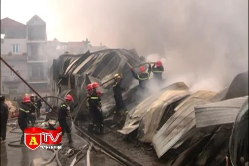 Chuyện về những người lính cứu hoả trên "mặt trận không tiếng súng"