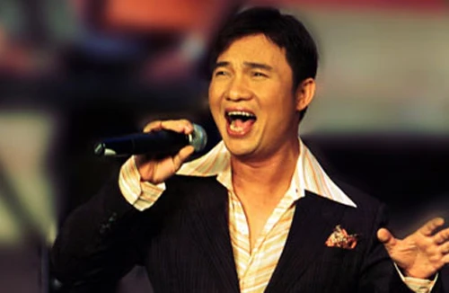 Quang Linh tái xuất với Năm Dòng Kẻ