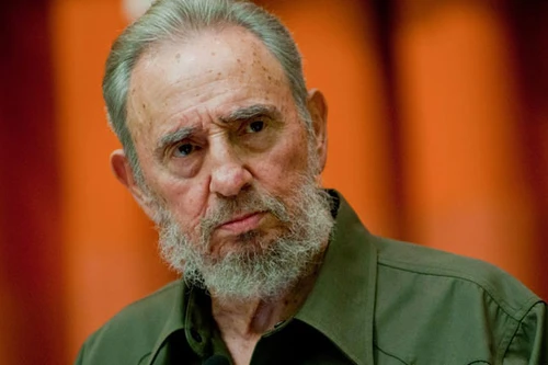 Lãnh tụ Fidel Castro qua đời ở tuổi 90