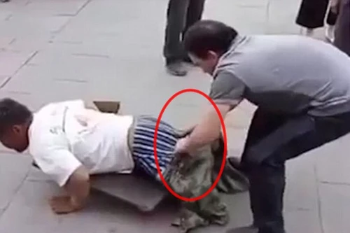 Bóc mẽ sự thật về người đàn ông ăn xin cụt chân giữa phố