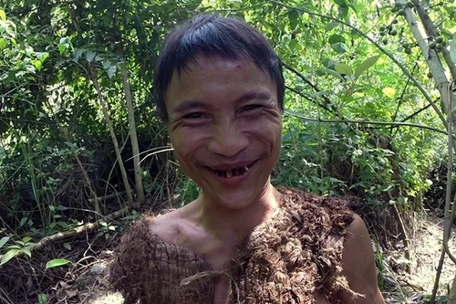 Chuyến về rừng đầy cảm xúc của "người rừng" Hồ Văn Lang sau 3 năm