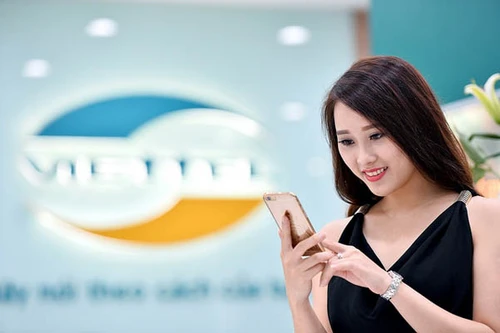 Viettel tung khuyến mãi nạp thẻ "khủng" cho thuê bao trả trước