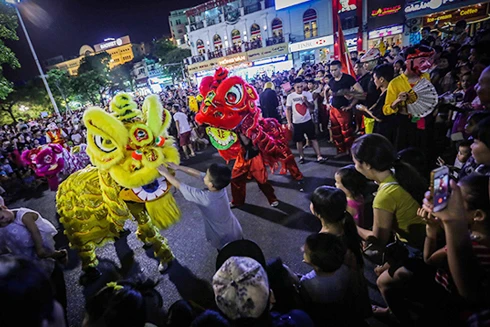 Hà Nội mở rộng phố đi bộ, khách du lịch tăng 22%