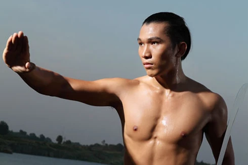 Cuộc thi "Nam vương Đại sứ Hoàn cầu thế giới 2016": Siêu mẫu Ngọc Tình lọt Top 3 bình chọn