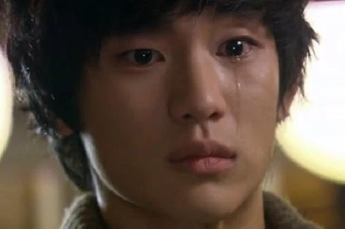 Không quyết đoán, tôi ân hận vì lại để mất em thêm lần nữa