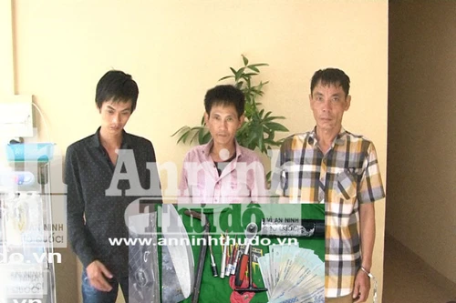 Bắt giữ hai siêu trộm bẻ khóa xe SH chỉ trong… nháy mắt