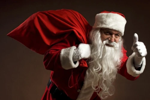 Sinh viên tất bật làm thêm dịp Noel