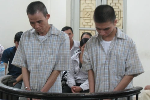 Bắt quả tang 6 cặp đôi mua bán dâm, quản lý nhà nghỉ hết đường chối cãi