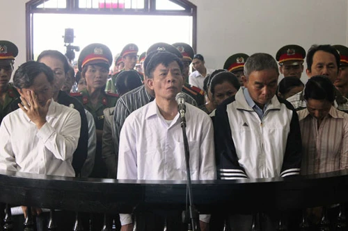 Hoãn phiên tòa phúc thẩm "đại án" tham nhũng tại Đắk Nông